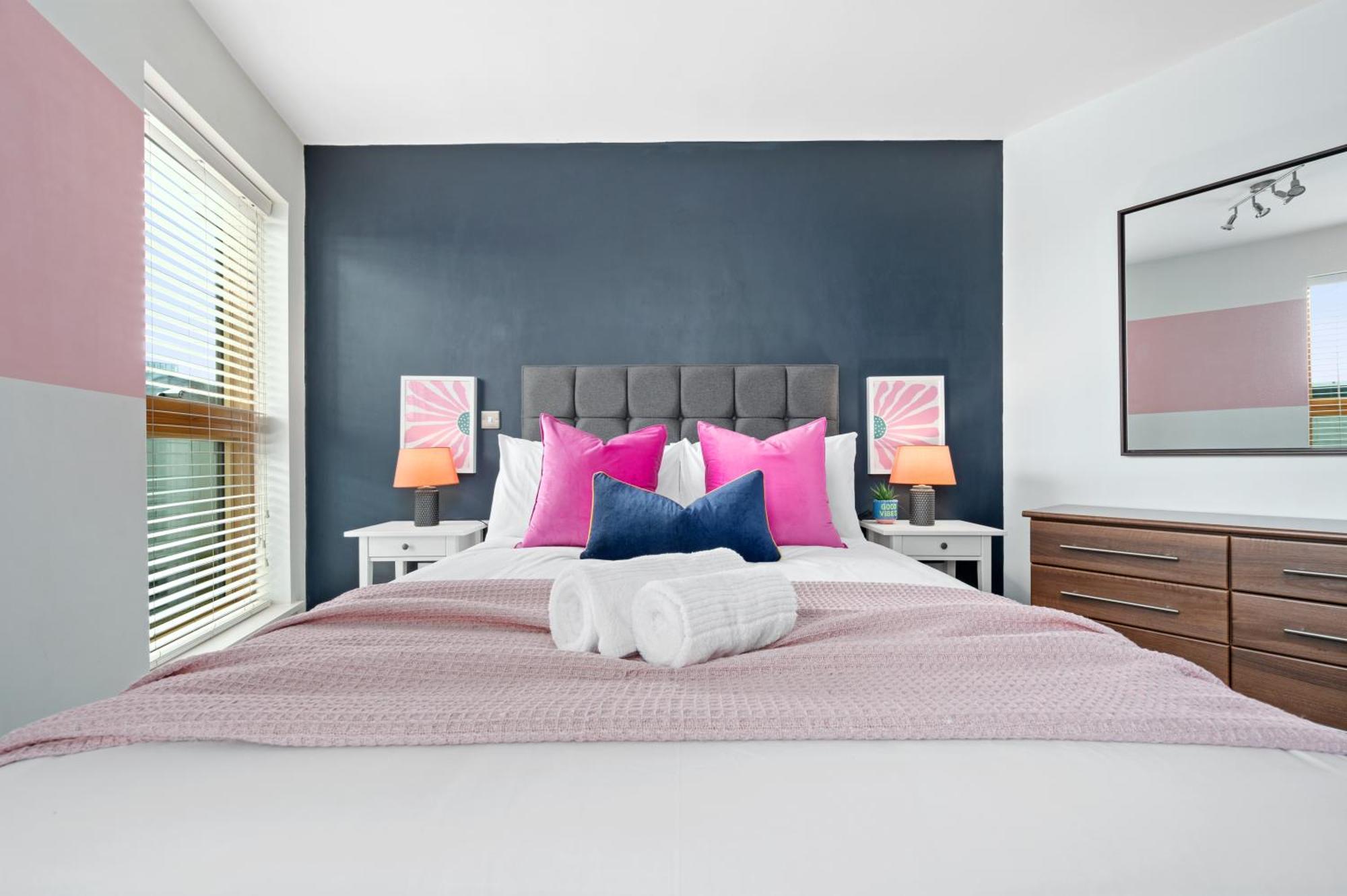 Apartamento With Balcony & Secure Parking *